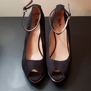 Mossimo Black Suede wedges